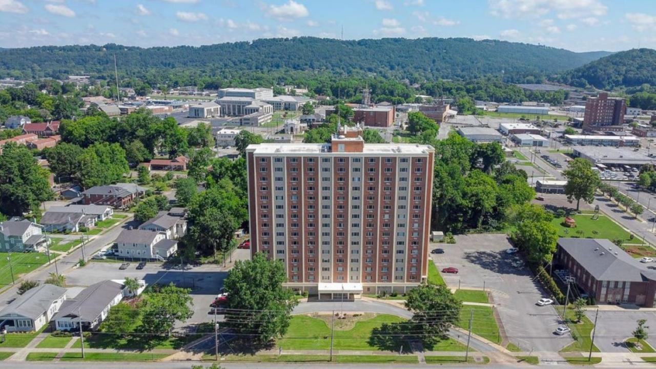 Cozy 1 Bedroom Apartment In Downtown Gadsden, Al Kültér fotó